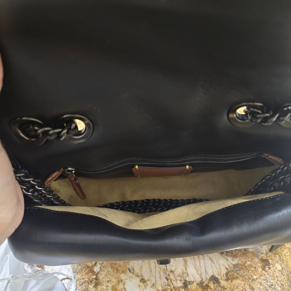 Black Quilted Shoulder Bag - Picture 5 of 7